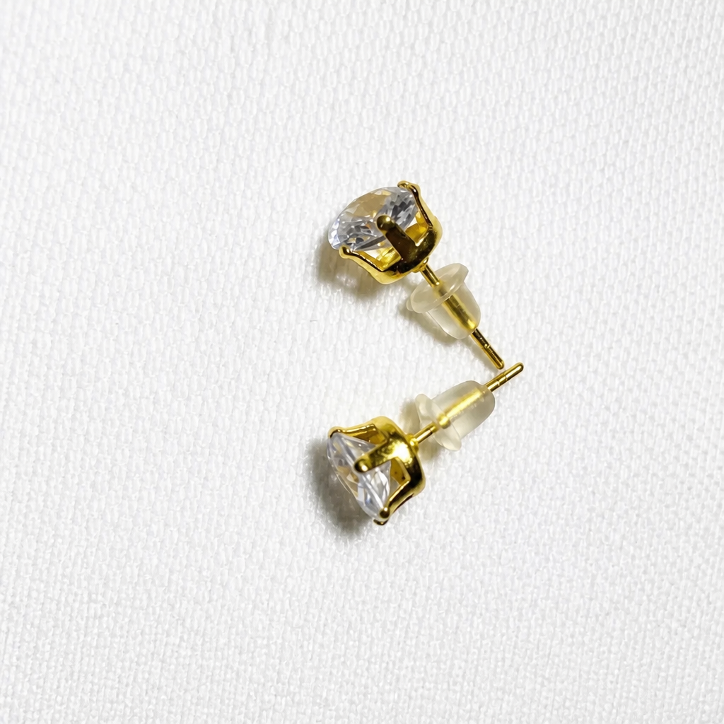 White stone stud