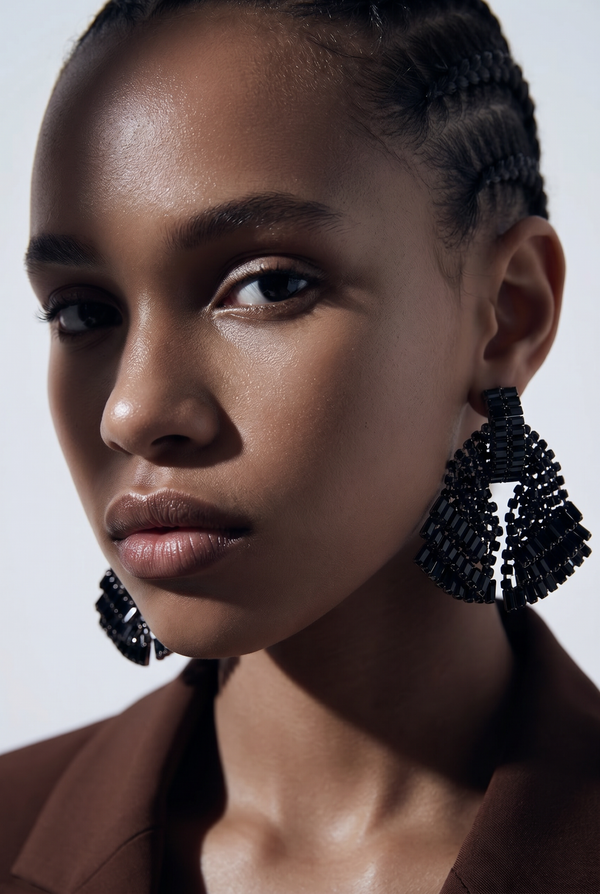 Black Queen. Crystal Bow Drop